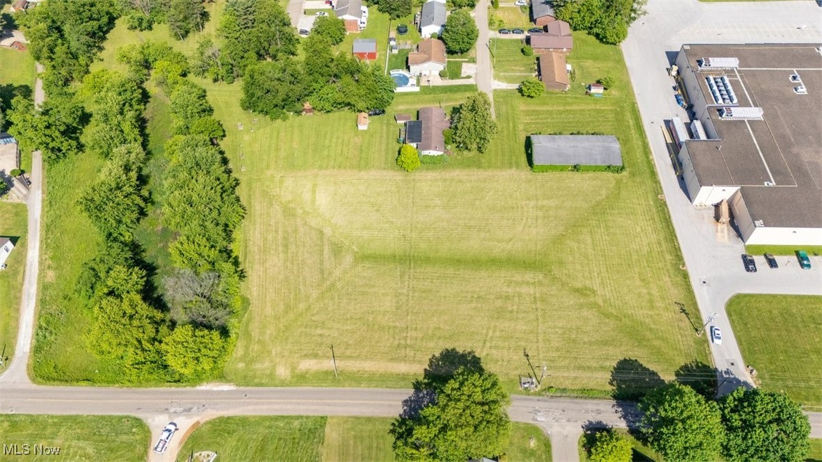 Lee Street, Belpre, Ohio image 2
