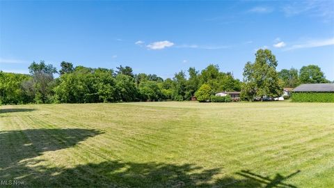 Vacant Land For Sale - Lee Street<br/> Belpre, OH 45714