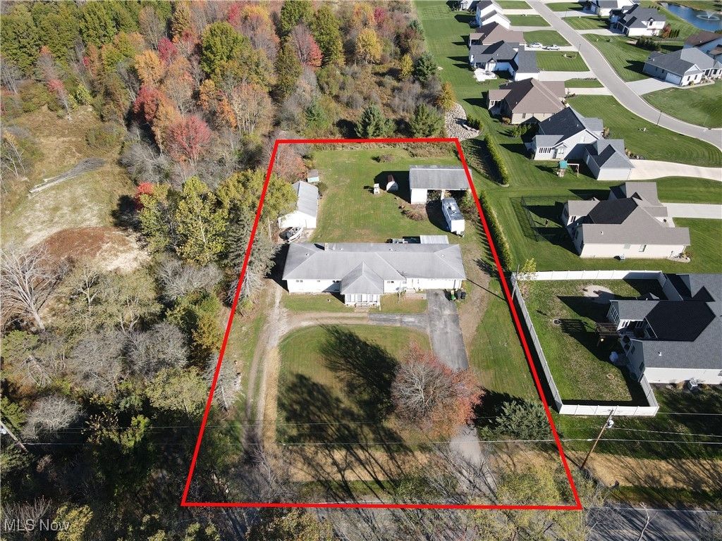 Photo of 8148 Gibson Road, Canfield, OH 44406 (MLS # 5165619)