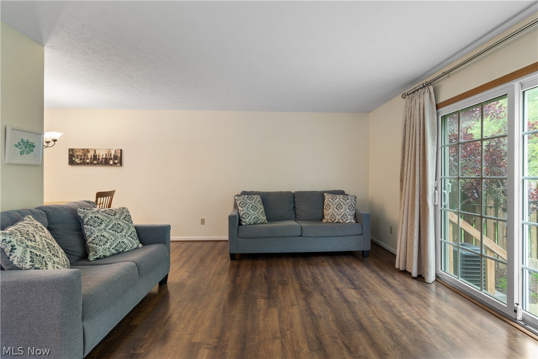 Pinebrook Vill - Residential