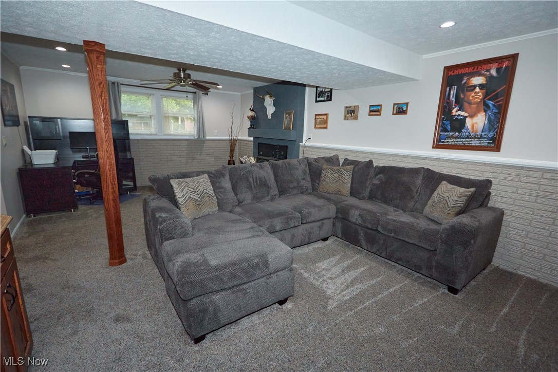 Twin Oaks - Residential