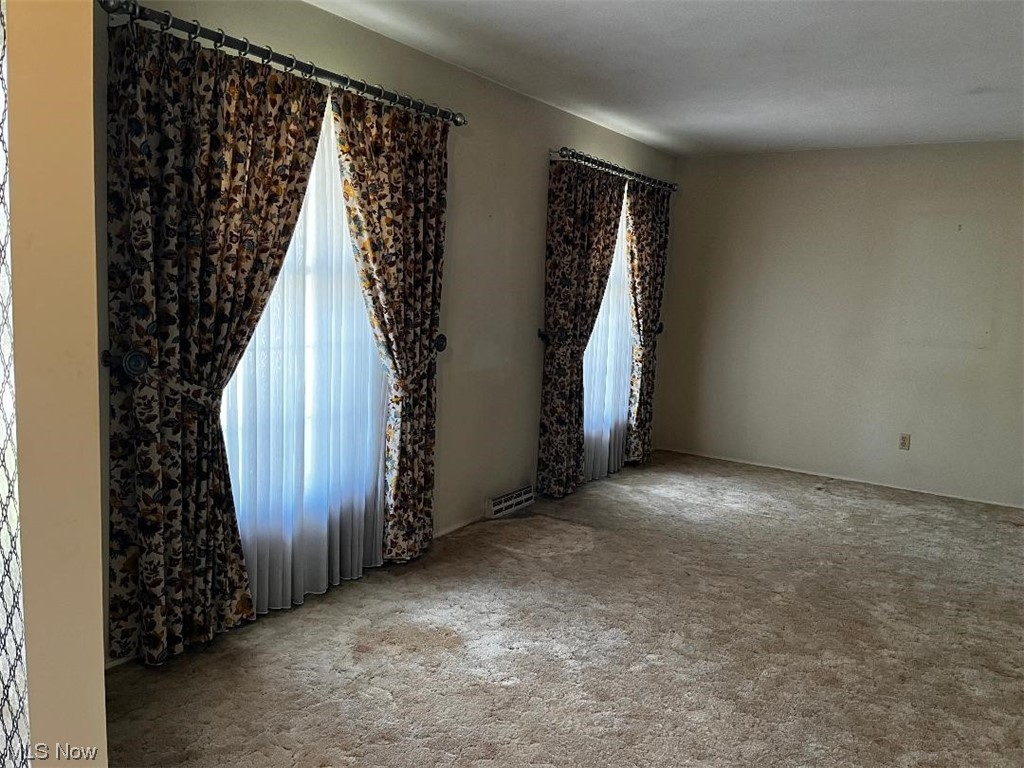Crest Dale Estate #4 - Residential