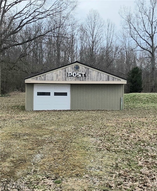 3081 Phalanx Mills Herner Road, Southington, Ohio image 2