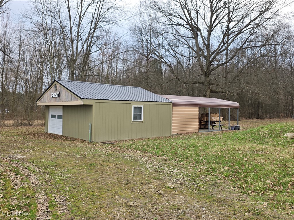 3081 Phalanx Mills Herner Road, Southington, Ohio image 3