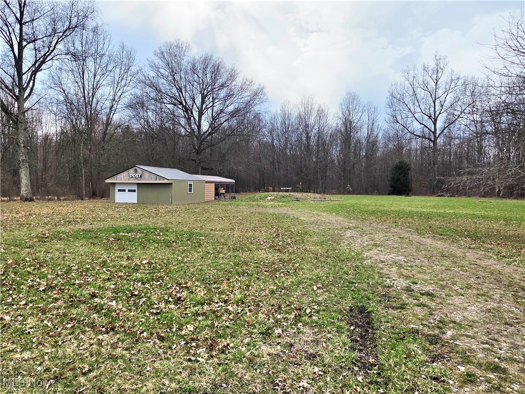 3081 Phalanx Mills Herner Road, Southington, Ohio image 5