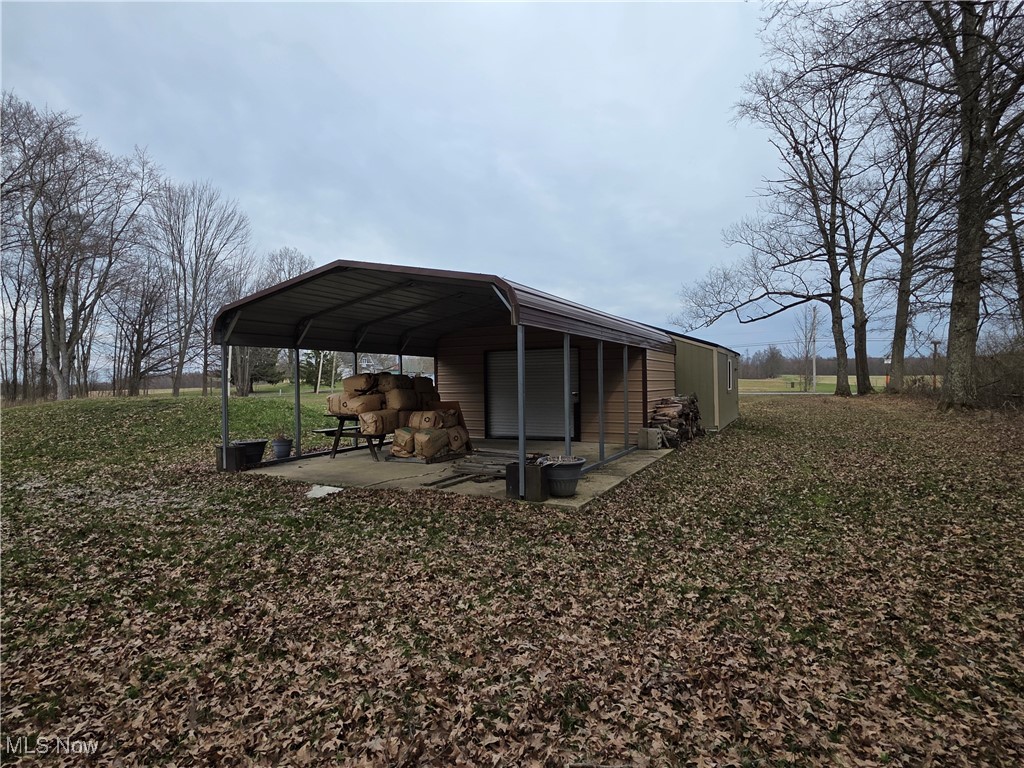 3081 Phalanx Mills Herner Road, Southington, Ohio image 10