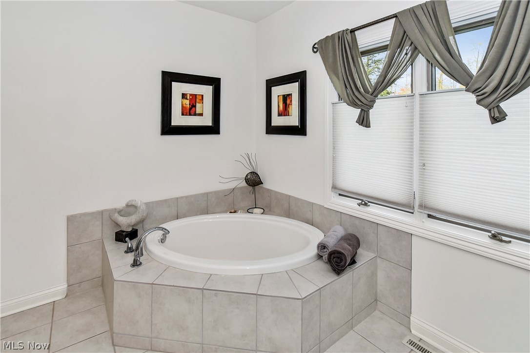 Macintosh Farms - Residential