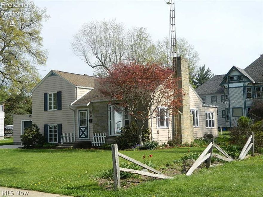 This charming house has it all. Large backyard, new concrete driveway, and next door to Stoutenberg park. The charmer has 3 bedrooms, 1 bath, living room with fireplace, and a bonus room. Plenty of storage throughout the house. Perennial flowers are planted around the property for that pop of color all season long.