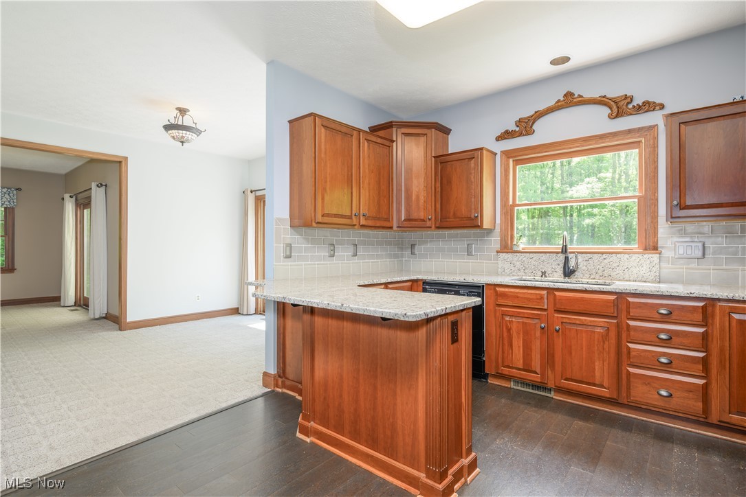 6658 Giddings Road, Rootstown, Ohio image 23