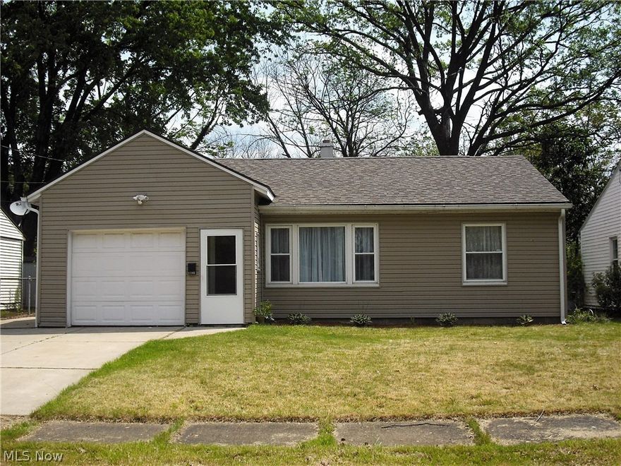Great house overlooking the Towpath Canal.  Recently renovated and ready for the next owner to move right in!