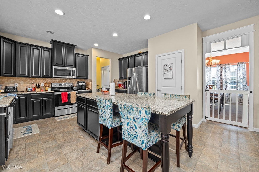 2516 Daegan Drive, Avon, Ohio image 13