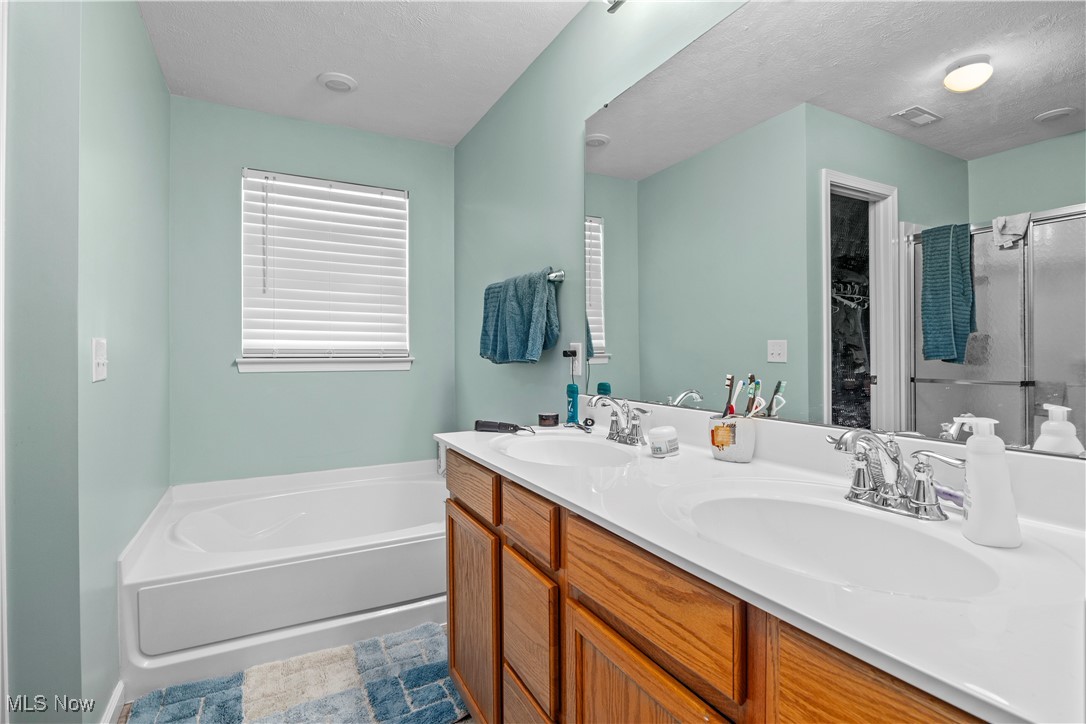 2516 Daegan Drive, Avon, Ohio image 24