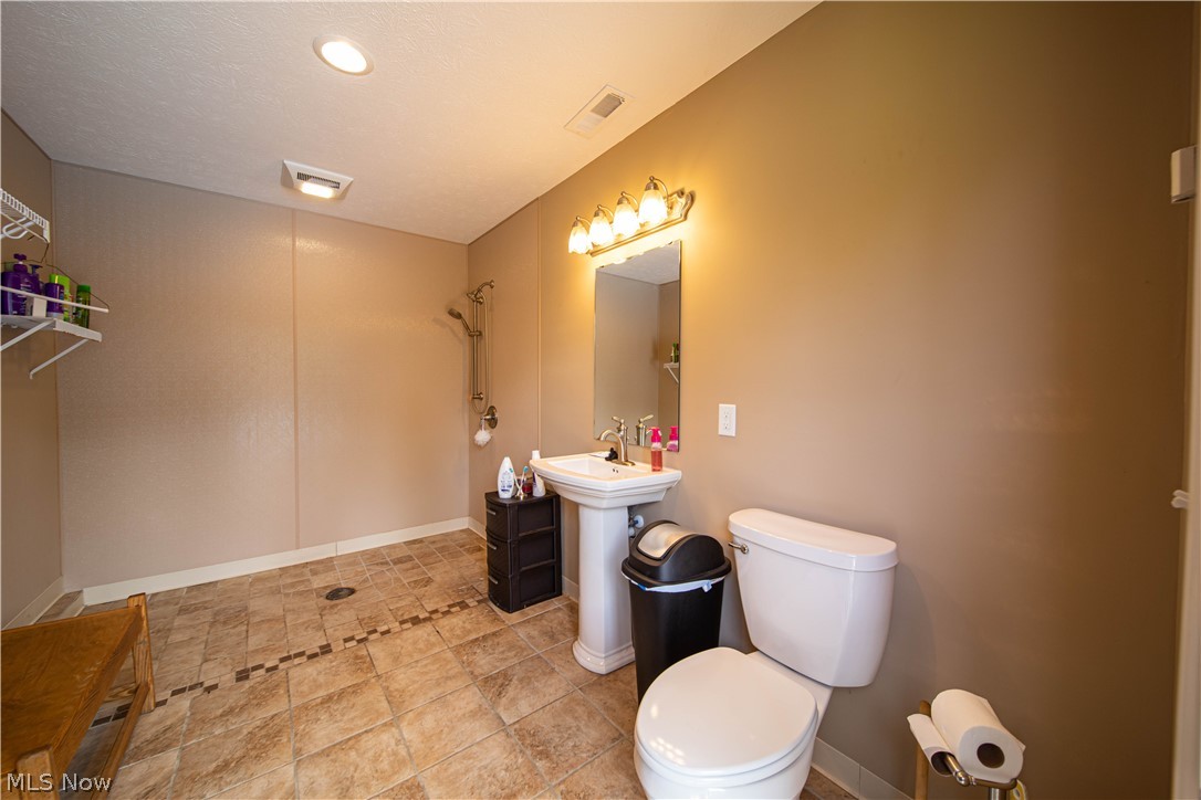 Connecticut Western Reserve - Residential