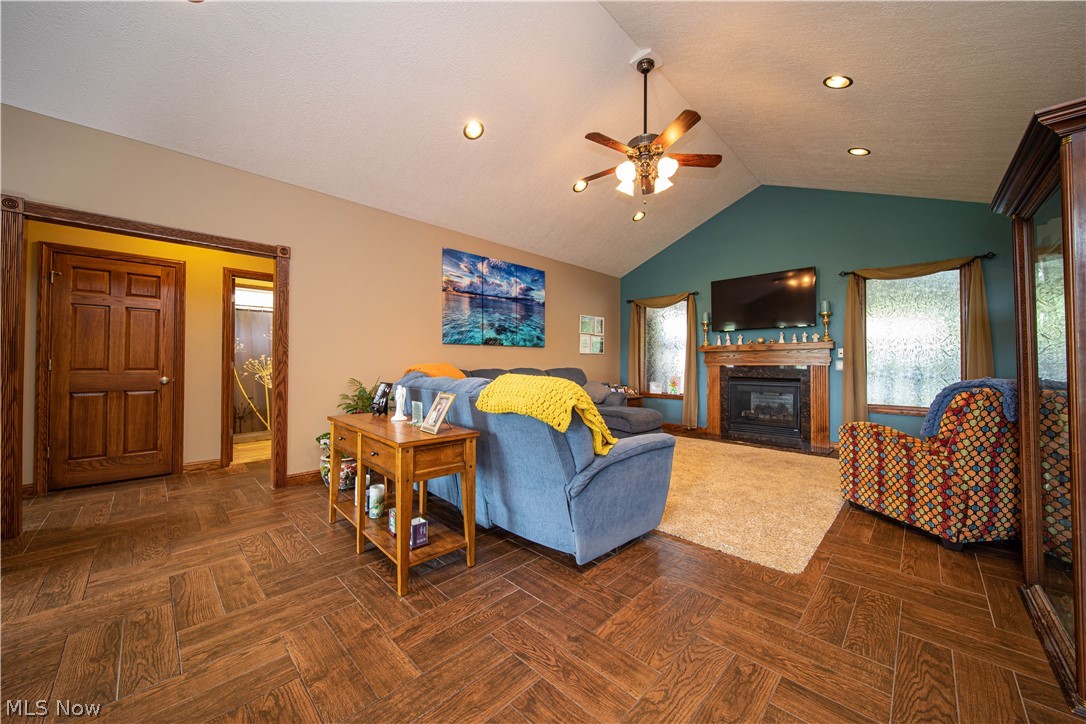 Connecticut Western Reserve - Residential