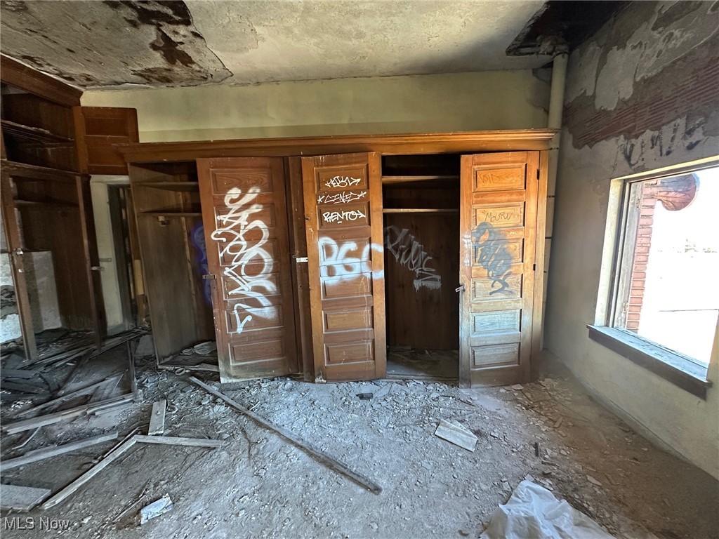 Newburg Village - Commercial Sale