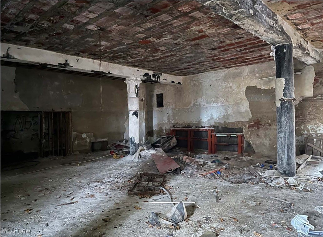 Newburg Village - Commercial Sale