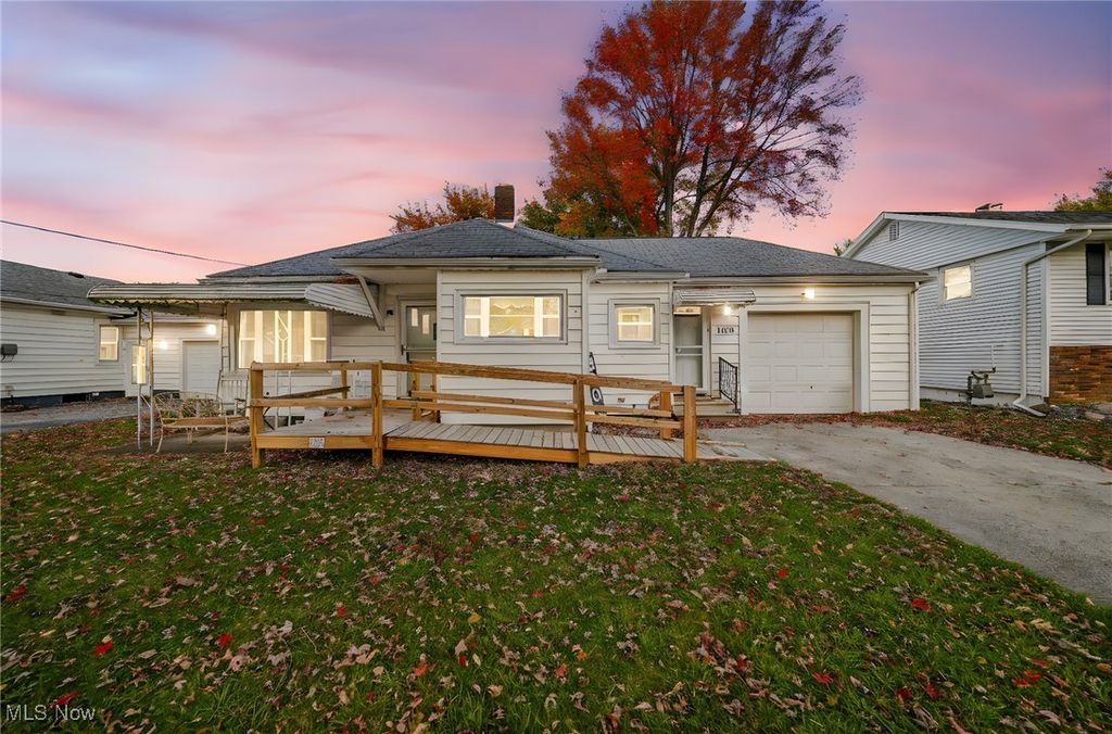 Photo of 1105 E 18th Street, Ashtabula, OH 44004 (MLS # 5168345)