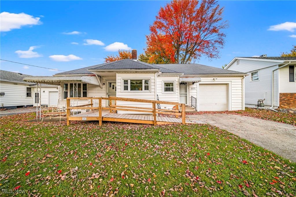 Photo of 1105 E 18th Street, Ashtabula, OH 44004 (MLS # 5168345)