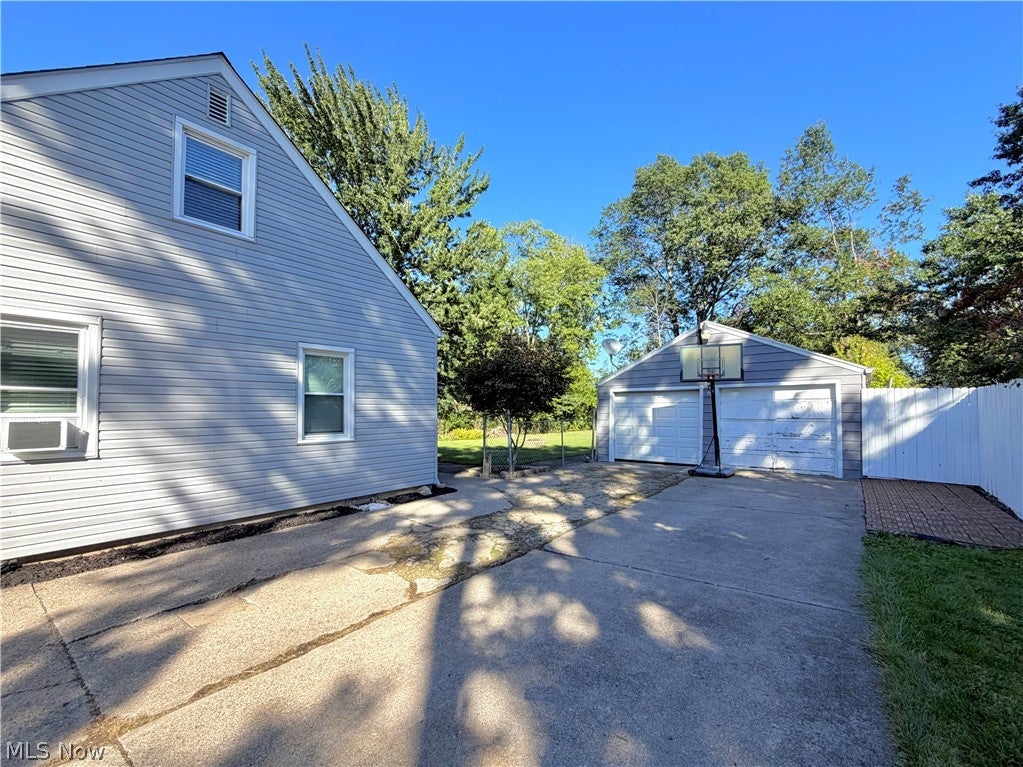 3417 Kneirim Drive