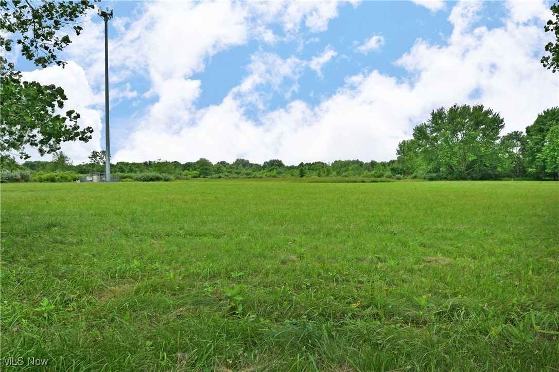 Township/Howland - Land