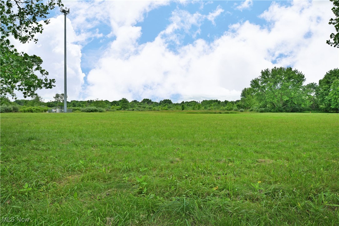 Township/Howland - Land