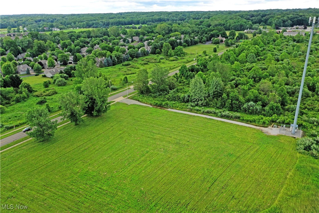 Township/Howland - Land