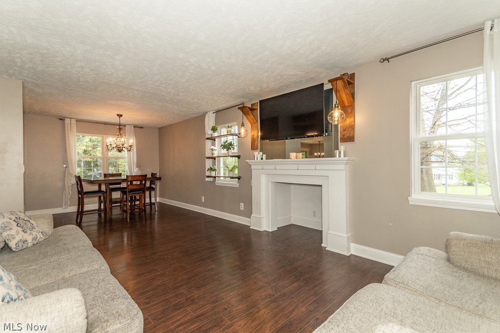 Woods Of Burlington - Residential