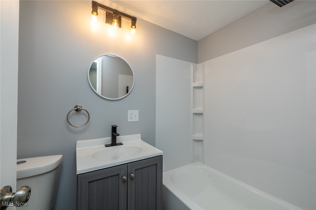 1734 Long Avenue, Lorain, Ohio image 17