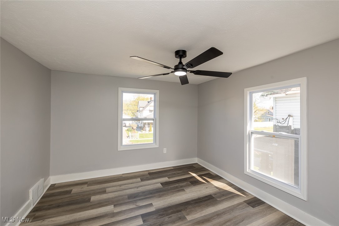1734 Long Avenue, Lorain, Ohio image 22