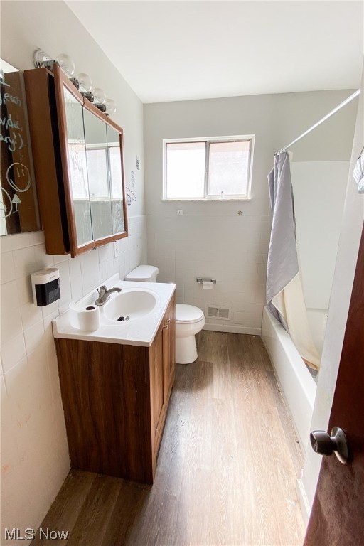 Julia A Port & James F Ports - Residential Income