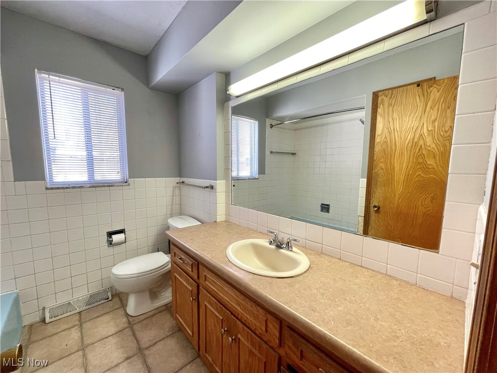 Park Heights Estate #10 - Residential Lease