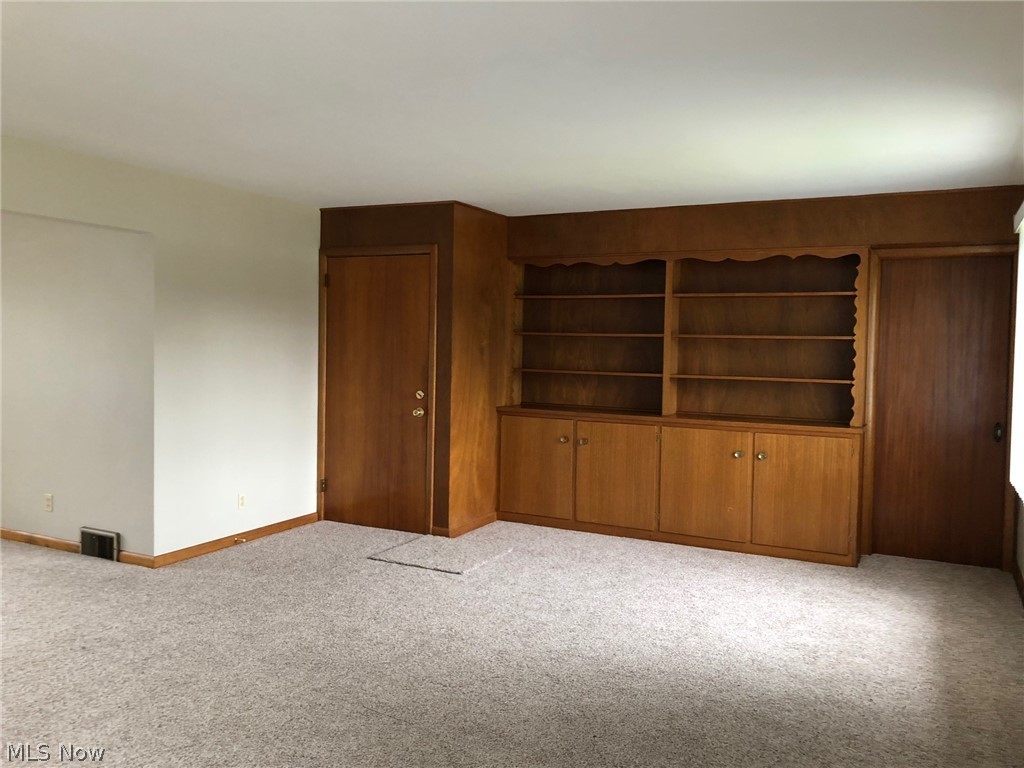 Fairlawn Heights Estate #3 - Residential Lease