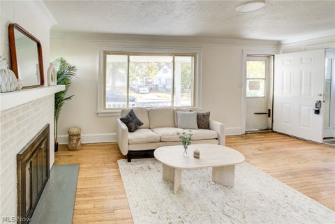 Tiny photo for 5328 Vine Street, Maple Heights, OH 44137 (MLS # 5257260)