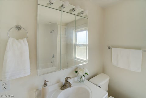 Tiny photo for 5328 Vine Street, Maple Heights, OH 44137 (MLS # 5257260)