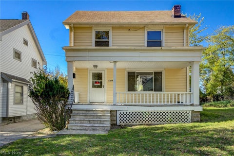 Tiny photo for 5328 Vine Street, Maple Heights, OH 44137 (MLS # 5257260)
