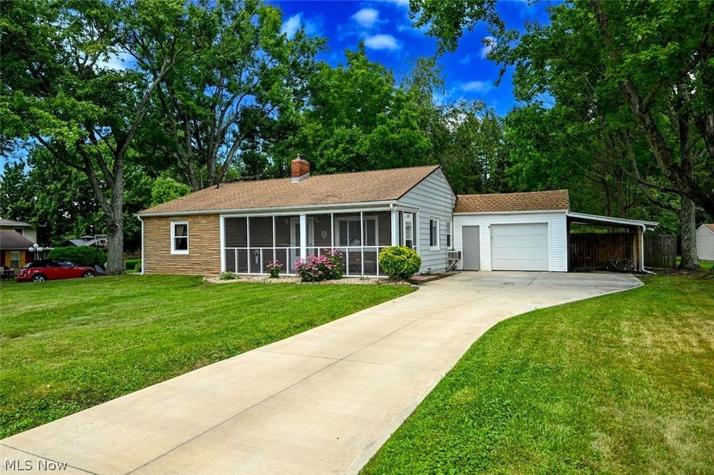 Photo of 3437 Heckman Street NW, Uniontown, OH 44685 (MLS # 5225891)