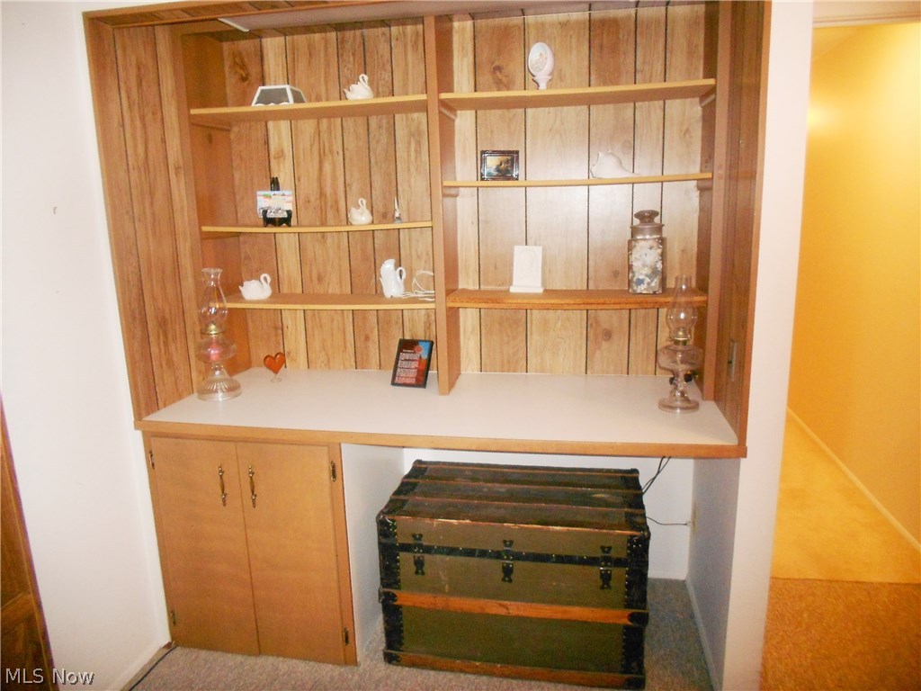 Silver Lake Towers Condo - Residential