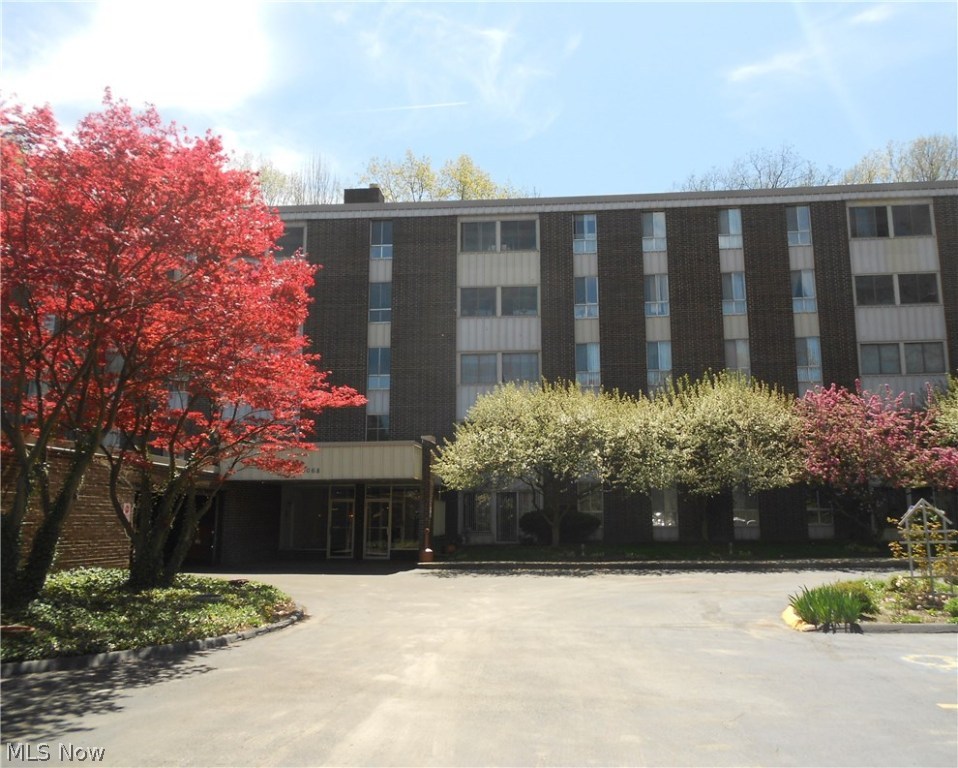 Hurry before it sells! Covering the entire end of the building, this condo's floor plan is the largest available at Silver Lake Towers. The spacious master bedroom features double closets and a full bath with walk-in shower. Another full bath and two additional bedrooms offer room for guests or an office/den. The applianced kitchen has plenty of cabinets and counter space. This condo has been freshly painted and offers new carpet (2014 - except for 3rd bedroom). Two sliders to the 3 season enclosed porch allow you to enjoy beautiful views of the sunset and the surrounding property. Garage space #109 and a storage unit are included. Community amenities include party room, guest suites, outdoor heated pool, exercise room, bocce ball court, clubhouse and more. Condo maintenance fee covers all utilities, even cable, except for phone. This property is a must see! Agent is related to seller.