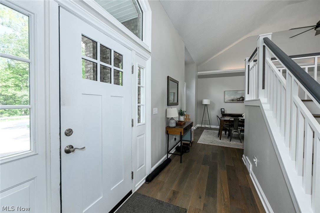 8465 Settlers Passage