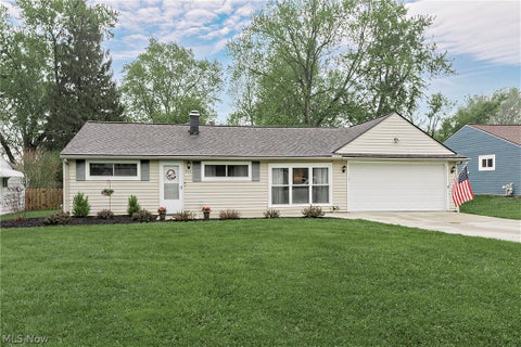 Homes For Sale - 1924 Westwood Drive<br/> Twinsburg, OH 44087