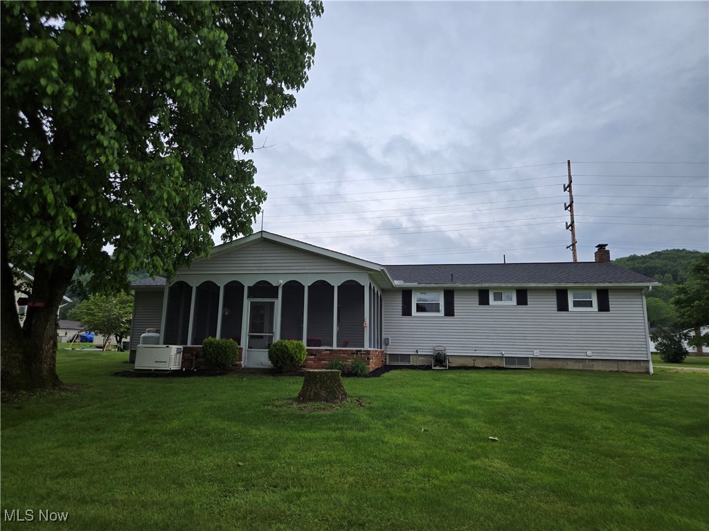 21737 Meadow Drive, West Lafayette, Ohio image 2
