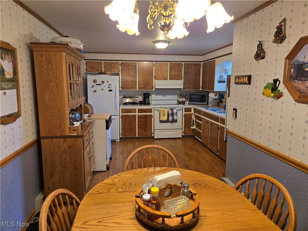 21737 Meadow Drive, West Lafayette, Ohio image 8
