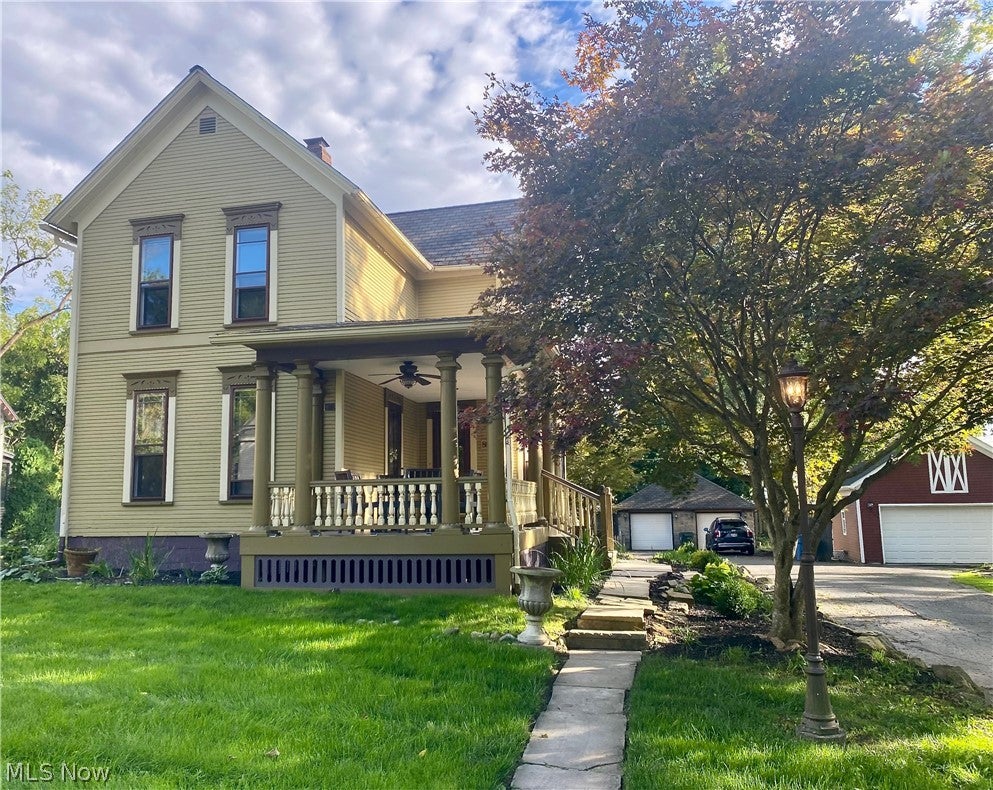 88 E Streetsboro Street