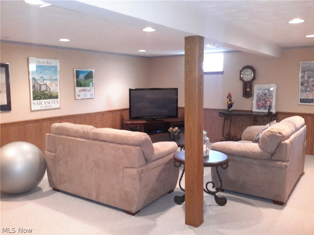 Pine Lakes - Residential