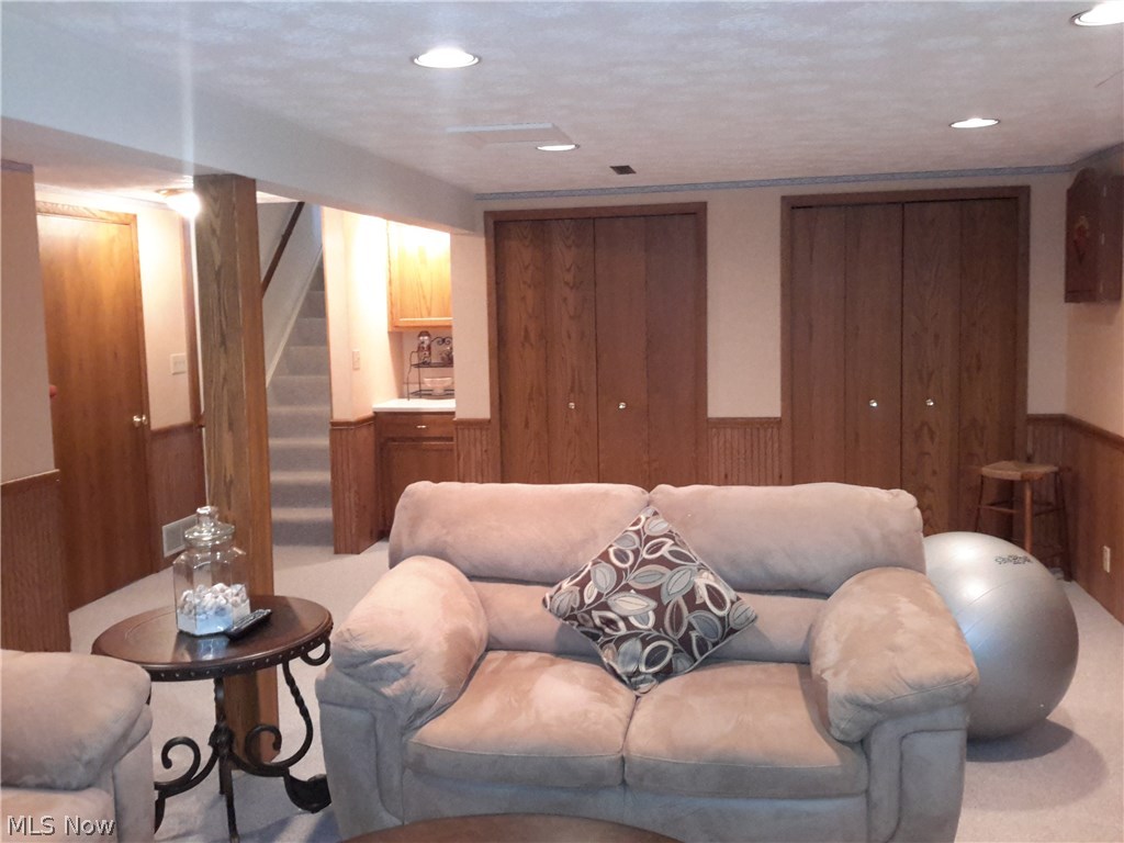 Pine Lakes - Residential