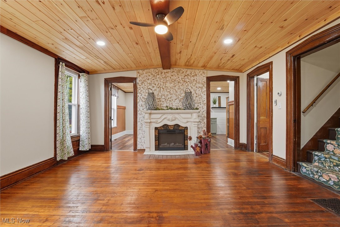 Connecticut Western Reserve - Residential