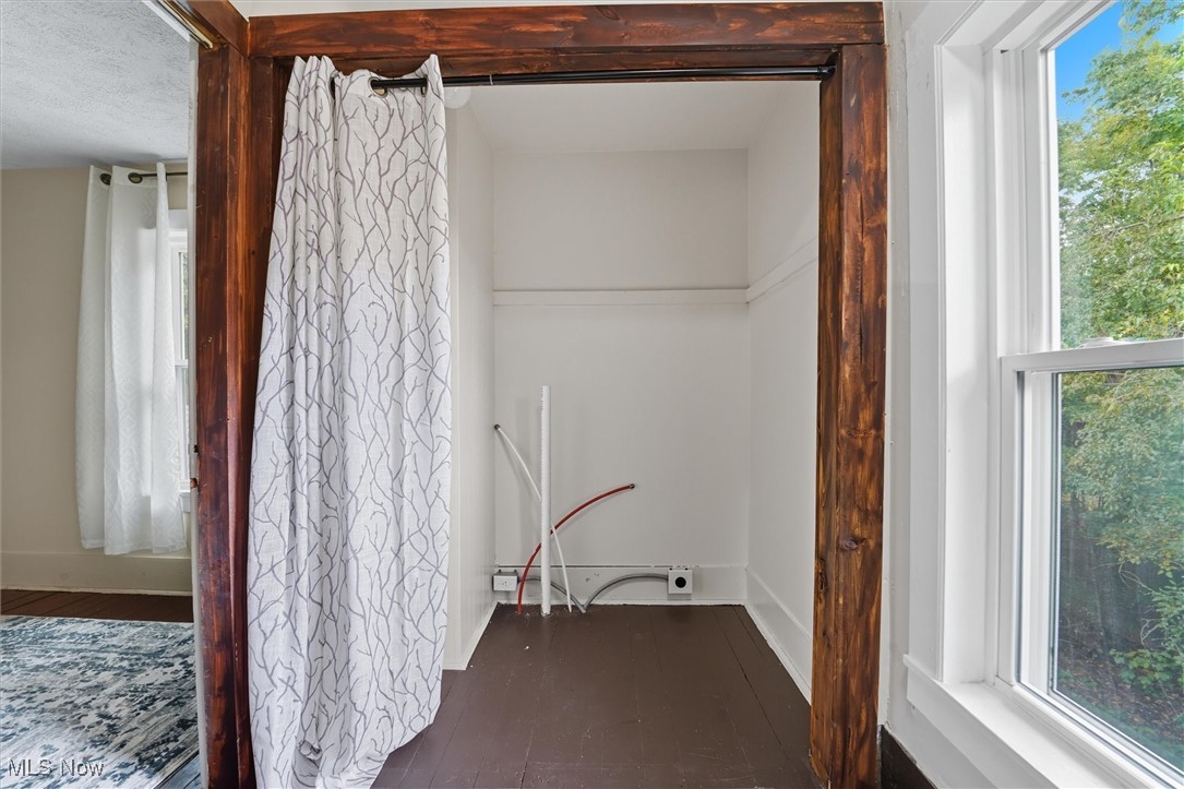 Connecticut Western Reserve - Residential