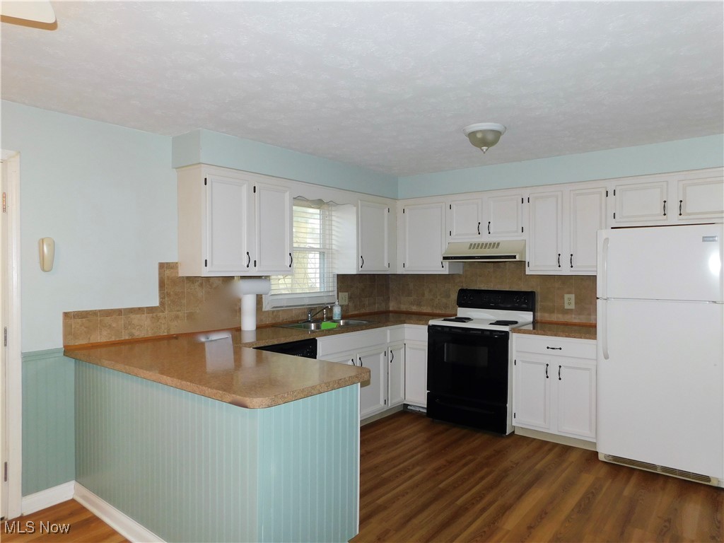 7925 Deanne Circle, Massillon, Ohio image 3