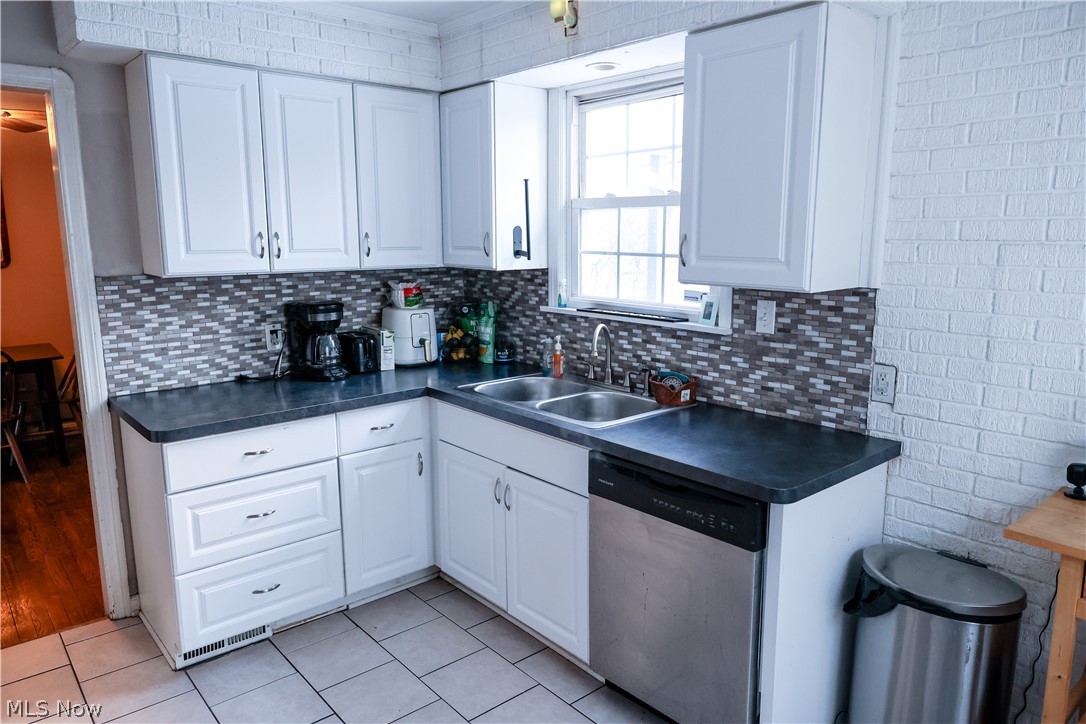 East Morans Tuxedo Farm - Residential