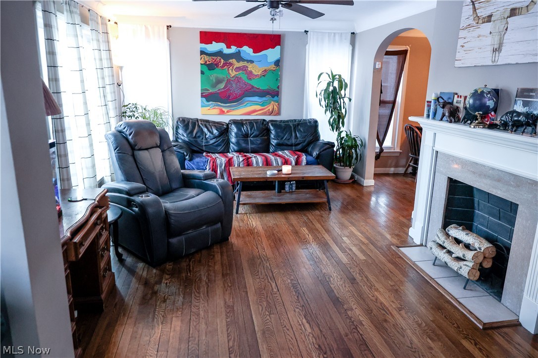 East Morans Tuxedo Farm - Residential